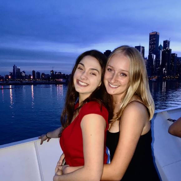 Meet your Posher, Lauren - Picture 4 of 4